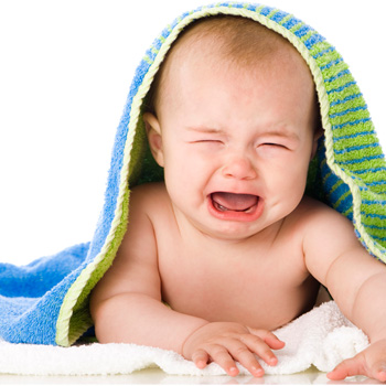 Apa yang Harus Dilakukan Ketika Bayi Jatuh dari Tempat Tidur?
